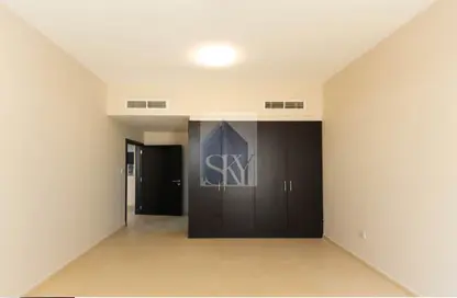 Apartment - 1 Bedroom - 1 Bathroom for sale in Tala 1 - Queue Point - Dubai Land - Dubai