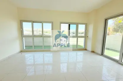 شقة - 2 غرف نوم - 2 حمامات للايجار في شقق حديقة الزاهية - الزاهية - تجارية مويلح - الشارقة