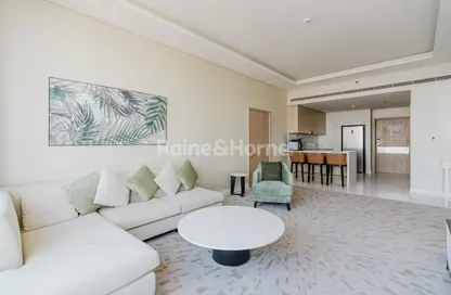 Apartment - 1 Bedroom - 2 Bathrooms for rent in The Palm Tower - Palm Jumeirah - Dubai