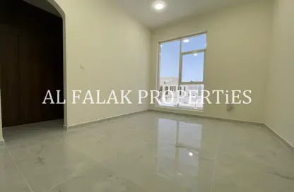 فيلا - 4 غرف نوم - 6 حمامات للايجار في مدينة الرياض - أبوظبي