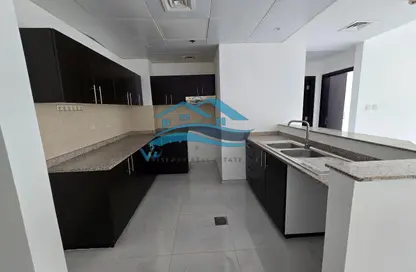 Apartment - 1 Bedroom - 2 Bathrooms for sale in Mazaya 15 - Queue Point - Dubai Land - Dubai