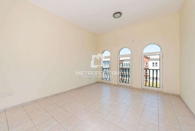 15411002 - Property Image 2