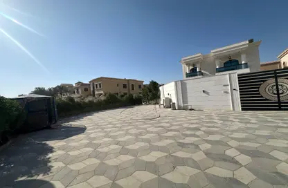 Villa - 5 Bedrooms - 7+ Bathrooms for rent in Al Rawda 1 - Al Rawda - Ajman