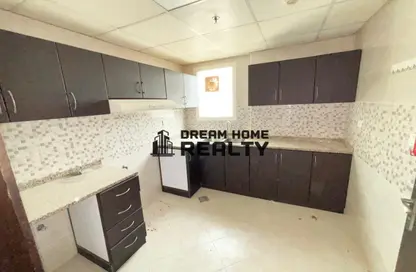 Apartment - 2 Bedrooms - 2 Bathrooms for rent in Hend Tower - Al Taawun Street - Al Taawun - Sharjah