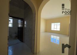 Villa - 3 bedrooms - 4 bathrooms for rent in Al Dhahir - Al Ain