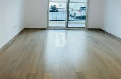 Apartment - 1 Bedroom - 1 Bathroom for rent in Waters Edge - Yas Island - Abu Dhabi