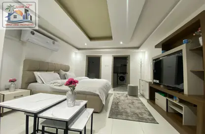 Apartment - 1 Bedroom - 2 Bathrooms for rent in Ajman Corniche Residences - Ajman Corniche Road - Ajman
