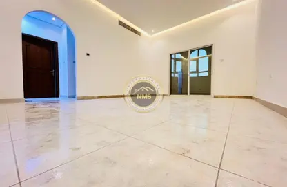 شقة - 2 غرف نوم - 2 حمامات للايجار في منطقة المرور - أبوظبي شقة - 2 غرف نوم - 2 حمامات للايجار في منطقة المرور - أبوظبي