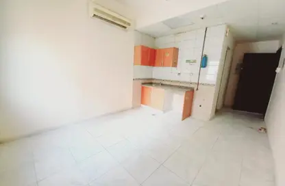 Apartment - Studio - 1 Bathroom for rent in Fire Station Road - Muwaileh - Sharjah