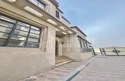 مجمع سكني - 8 غرف نوم - 8 حمامات للبيع في مركز محمد بن زايد - مدينة محمد بن زايد - أبوظبي