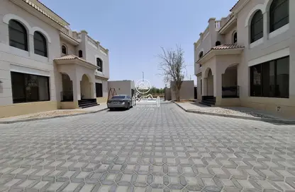 Villa - 5 Bedrooms - 7 Bathrooms for rent in Shakhbout City - Abu Dhabi