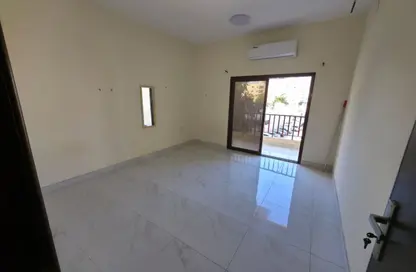 شقة - 2 غرف نوم - 1 حمام للايجار في مساكن كورنيش عجمان - طريق كورنيش عجمان - عجمان شقة - 2 غرف نوم - 1 حمام للايجار في مساكن كورنيش عجمان - طريق كورنيش عجمان - عجمان