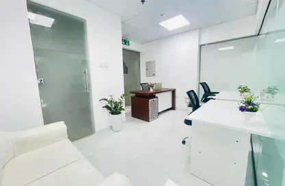 Office Space - Studio - 1 Bathroom for rent in Aspin Tower - Sheikh Zayed Road - Dubai