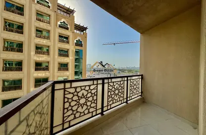 شقة - 2 غرف نوم - 3 حمامات للايجار في برج القبة - الجداف - دبي