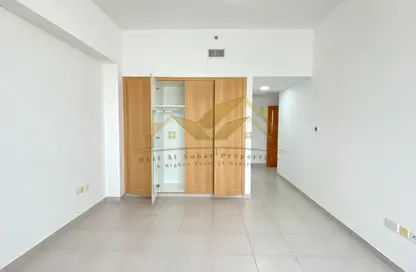 Apartment - 2 Bedrooms - 2 Bathrooms for rent in Blue Tower - Sheikh Zayed Road - Dubai