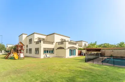 Villa - 5 Bedrooms - 5 Bathrooms for rent in Legacy - Jumeirah Park - Dubai