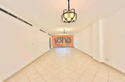 Villa - 4 Bedrooms - 6 Bathrooms for rent in Jumeirah 1 Villas - Jumeirah 1 - Jumeirah - Dubai