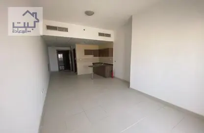 Apartment - 1 Bathroom for rent in Smart Tower 1 - Al Amerah - Ajman