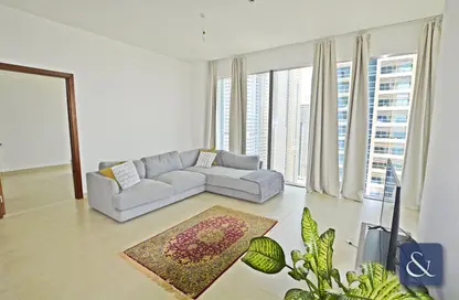 Living Room image for: Apartment - 2 Bedrooms - 3 Bathrooms for sale in Marina Gate 1 - Marina Gate - Dubai Marina - Dubai, Image 1