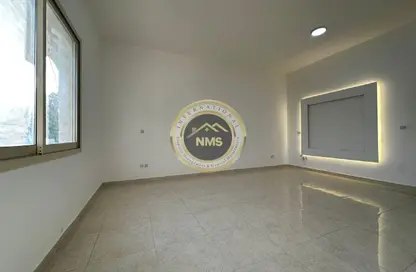 Apartment - Studio - 1 Bathroom for rent in Al Mushrif Villas - Al Mushrif - Abu Dhabi
