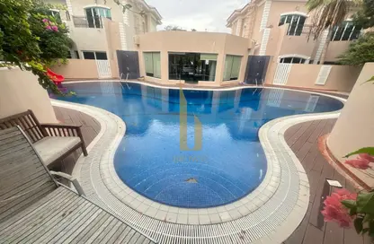 Villa - 5 Bedrooms - 5 Bathrooms for rent in Jumeirah 3 Villas - Jumeirah 3 - Jumeirah - Dubai