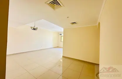 شقة - 2 غرف نوم - 2 حمامات للايجار في بناية مويليح 29 - مويلح - الشارقة