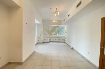 Apartment - 2 Bedrooms - 3 Bathrooms for rent in Blue Tower - Sheikh Zayed Road - Dubai