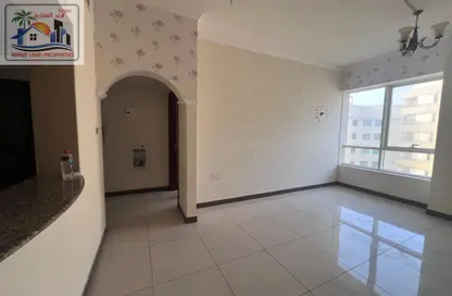Apartment - 1 Bedroom - 2 Bathrooms for rent in Qasimia 10 building - Al Mahatta - Al Qasimia - Sharjah