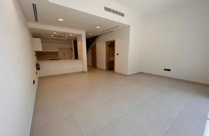 Townhouse - 3 Bedrooms - 4 Bathrooms for sale in Aldhay at Bloom Gardens - Bloom Gardens - Al Salam Street - Abu Dhabi