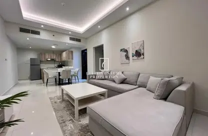 شقة - غرفة نوم - 2 حمامات للايجار في برج هيرا - مدينة دبي الرياضية - دبي