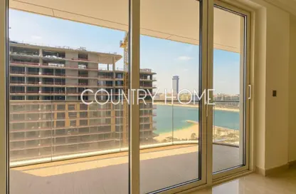 Apartment - 1 Bedroom - 2 Bathrooms for rent in Palace Beach Residence Tower 2 - Palace Beach Residence - EMAAR Beachfront - Dubai Harbour - Dubai