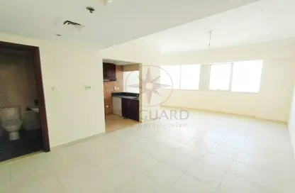 Apartment - 1 Bedroom - 2 Bathrooms for sale in Lakeshore Tower 1 - Jumeirah Lake Towers - Dubai