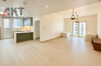 Apartment - 2 Bedrooms - 3 Bathrooms for rent in Sulafa Tower - Dubai Marina - Dubai