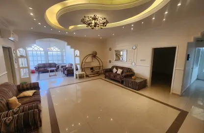 Villa - 5 Bedrooms - 7 Bathrooms for rent in Khuzam - Ras Al Khaimah