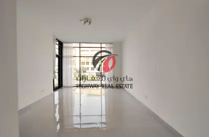 شقة - غرفة نوم - 2 حمامات للايجار في بناية 88 - ارجان - دبي