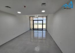 صورةغرفة فارغة لـ: شقة - 2 غرف نوم - 3 حمامات للكراء في ميدان افينيو - ميدان - دبي, صورة 1