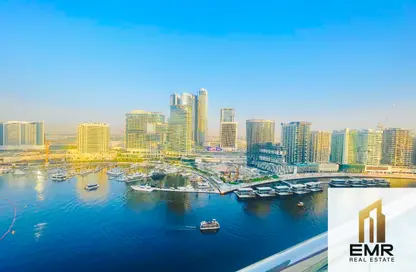 شقة - 2 غرف نوم - 3 حمامات للايجار في برج كورال - الخليج التجاري - دبي