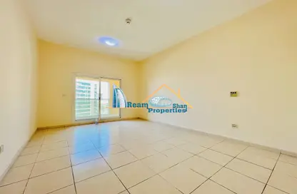 Apartment - 2 Bedrooms - 3 Bathrooms for rent in Oud Metha - Bur Dubai - Dubai
