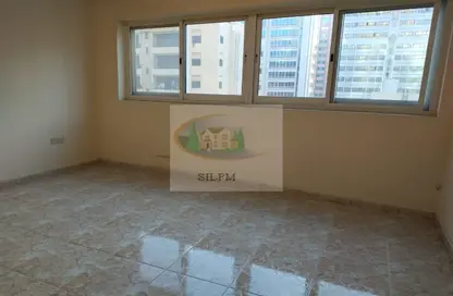 صورة لـ غرفة فارغة شقة - غرفة نوم - 2 حمامات للايجار في منطقة النادي السياحي - أبوظبي ، صورة رقم 1