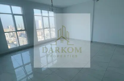 Apartment - 2 Bedrooms - 2 Bathrooms for rent in Corniche Tower - Ajman Corniche Road - Ajman