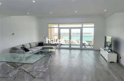 Apartment - 1 Bedroom - 2 Bathrooms for rent in Jash Falqa - Shoreline Apartments - Palm Jumeirah - Dubai