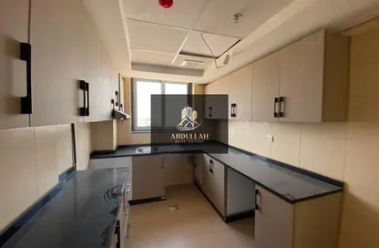 شقة - 2 غرف نوم - 2 حمامات للايجار في سراب 2 - الجادة - الشارقة