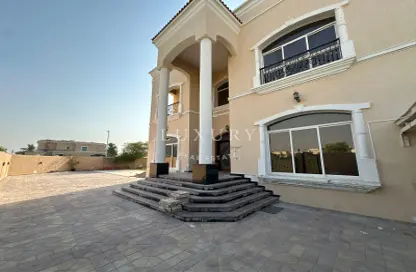 Villa - 5 Bedrooms - 7 Bathrooms for rent in Al Barsha South 1 - Al Barsha South - Al Barsha - Dubai
