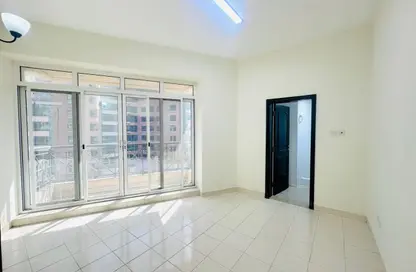 Office Space - Studio - 1 Bathroom for rent in Khalid Bin Al Waleed Road - Bur Dubai - Dubai