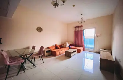 شقة - غرفة نوم - 2 حمامات للايجار في مساكن النخبة رقم 7 - مساكن النخبة الرياضية - مدينة دبي الرياضية - دبي