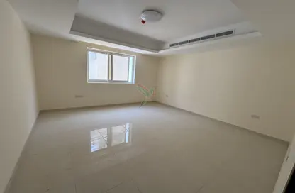 Apartment - 2 Bedrooms - 3 Bathrooms for rent in Slemi - Al Jimi - Al Ain