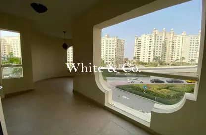 Apartment - 3 Bedrooms - 3 Bathrooms for rent in Al Hamri - Shoreline Apartments - Palm Jumeirah - Dubai