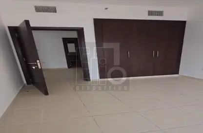 Apartment - 2 Bedrooms - 1 Bathroom for sale in Mazaya 28 - Queue Point - Dubai Land - Dubai