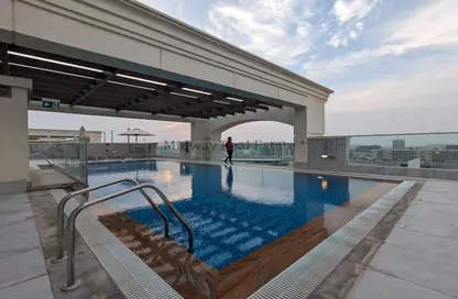صورة لـ حوض سباحة شقة - غرفة نوم - 2 حمامات للايجار في مدينة خليفة أ - مدينة خليفة - أبوظبي ، صورة رقم 1