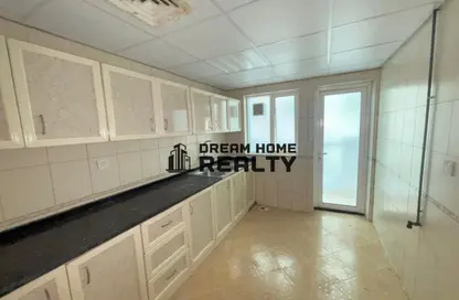 شقة - 2 غرف نوم - 3 حمامات للايجار في برج الحفيت - شارع التعاون - التعاون - الشارقة شقة - 2 غرف نوم - 3 حمامات للايجار في برج الحفيت - شارع التعاون - التعاون - الشارقة